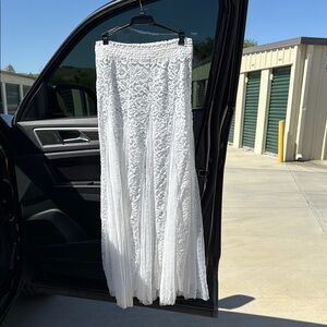 Free People White Lace Skirt worn once.